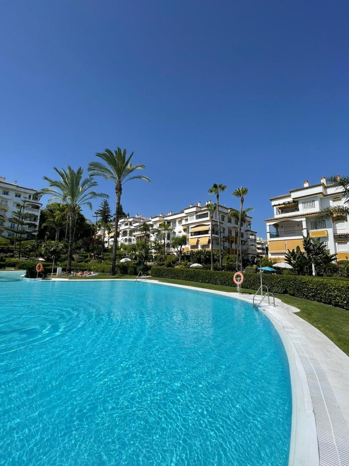 Appartamento Chez Elo Ii. 3 Dorm. 3 Bedroom - Marbella. Milla De Oro.